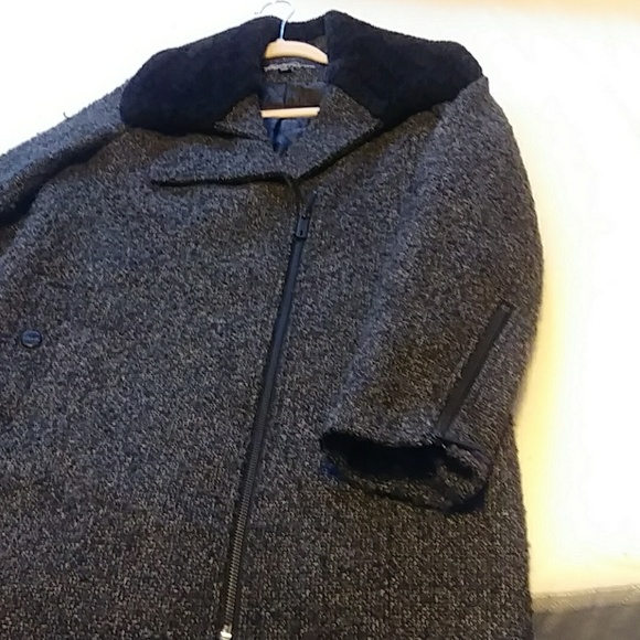 Coat - Picture 2 of 4